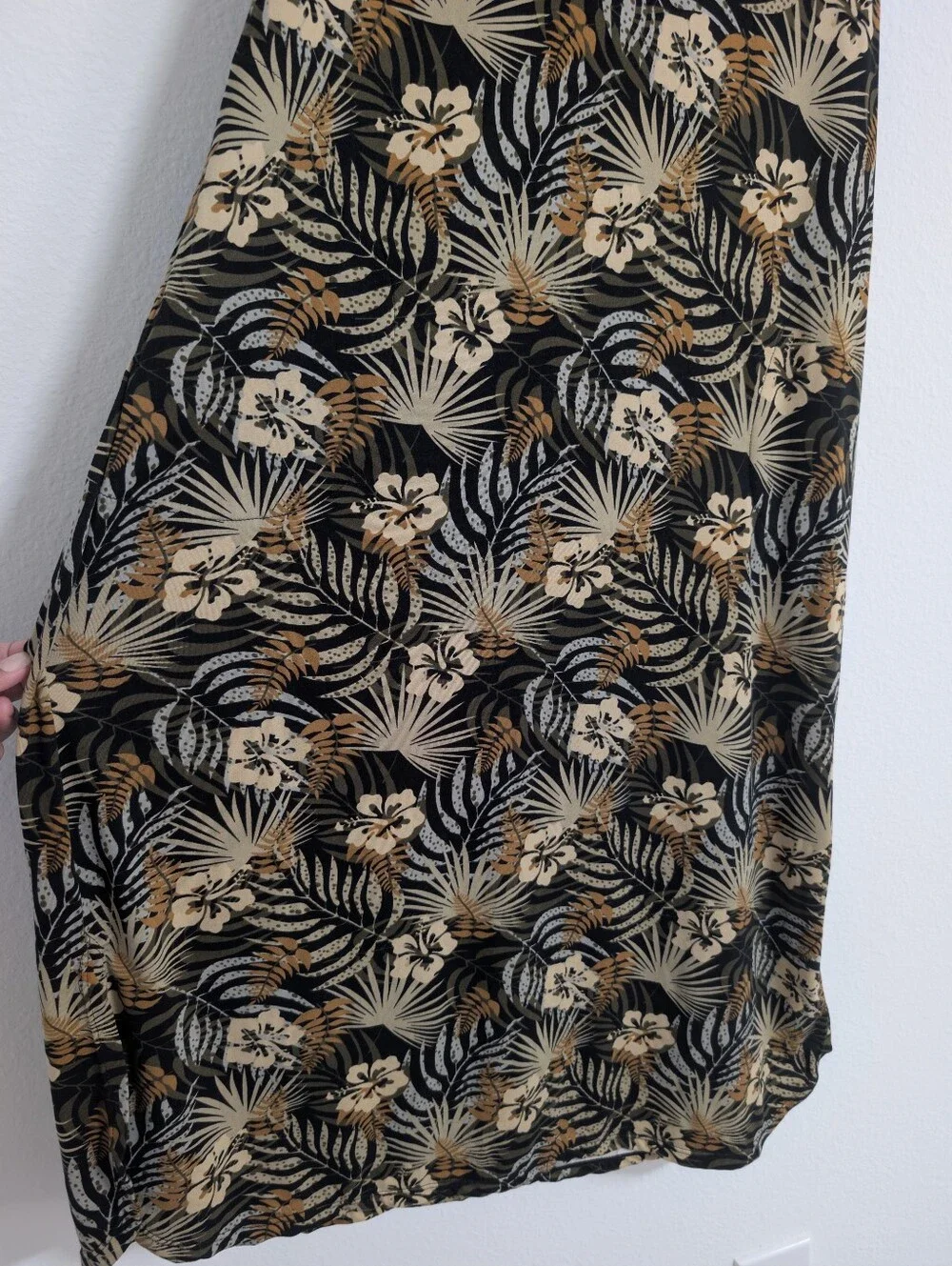 Tommy Bahama Women's M Black Tropical Floral Sleeveless Shift Midi Dress Stretch - Picture 4 of 10